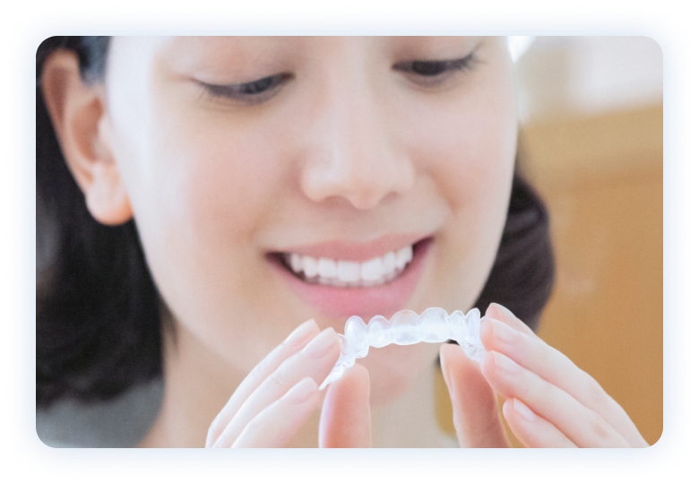 液漏れを防ぐ「高性能マウスピース」で薬剤を漏れを防ぎ、歯茎に炎症を起こすリスクをを低減